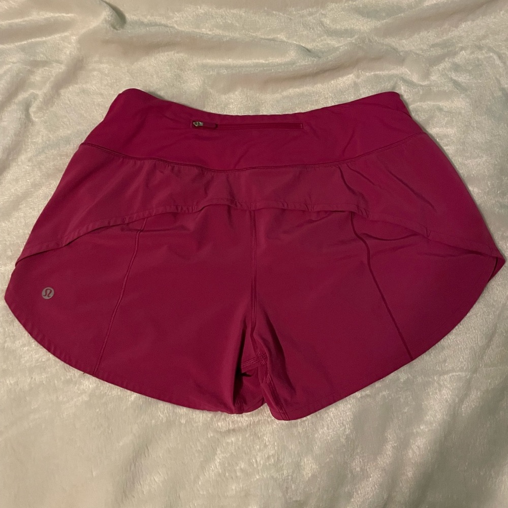Lululemon mid-rise speed up shorts